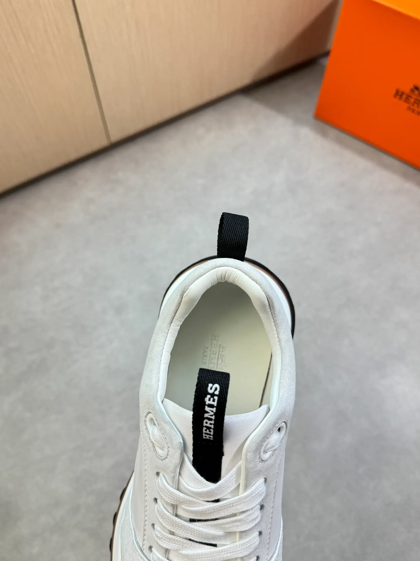 Men's shoes 💰740 [HERMES] Hermès - High-end quality original single casual sports shoes - Upper: 🔝 Nappa calfskin, palm-print cowhide, suede sheepskin leather, tongue. Heel. Brand logo webbing - Lining: brand canvas, foot pad; water-dyed cowhide - Outsole: ultra-light T men's shoes 💰U foam rubber; two-color molded outsole -Ultra-high quality control·Fine workmanship: highlighted (high-end·nobility·grade) -Size: 39-44 (38, 45, can be customized)·0118